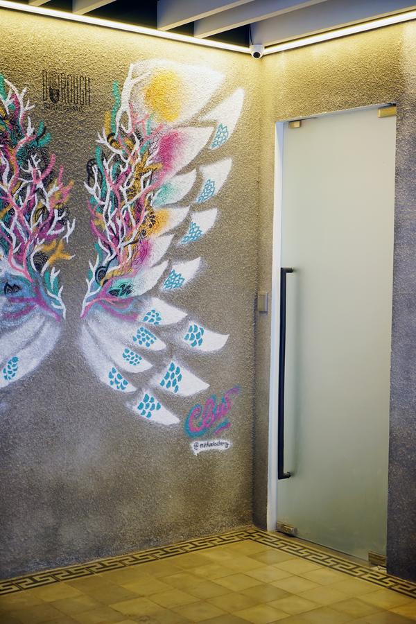 Borough Capsule Hostel Bali Legian Eksteriør billede