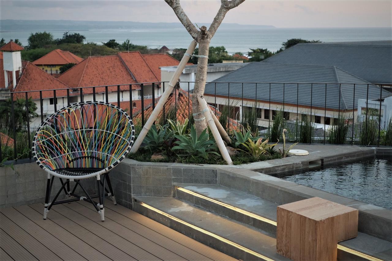 Borough Capsule Hostel Bali Legian Eksteriør billede